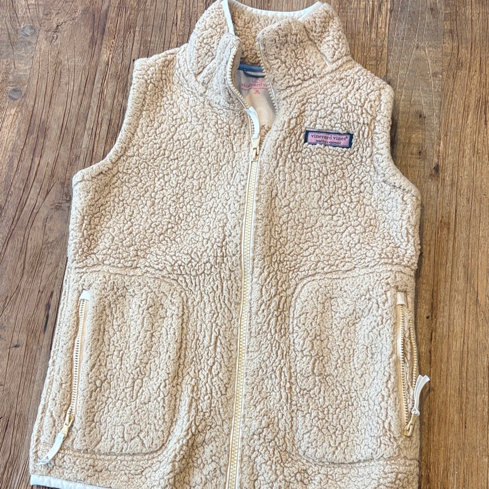 Vineyard Vines Kids Sherpa Vest - Tan